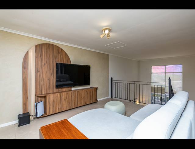 2 BEDROOM APARTMENT TO LET IN CENTURY CITY